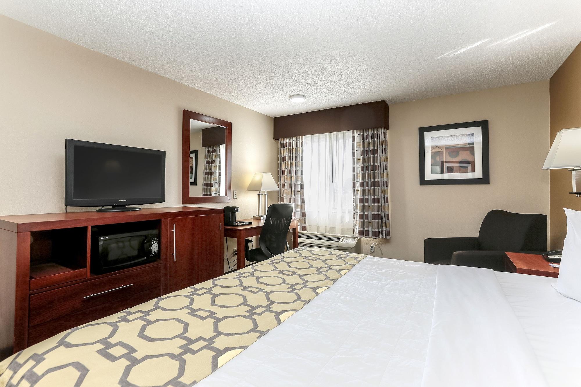 Baymont By Wyndham Bowling Green Exterior photo