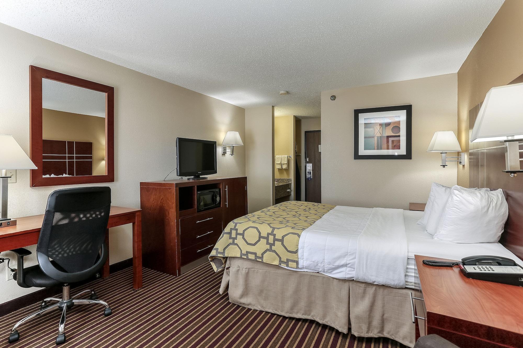 Baymont By Wyndham Bowling Green Exterior photo