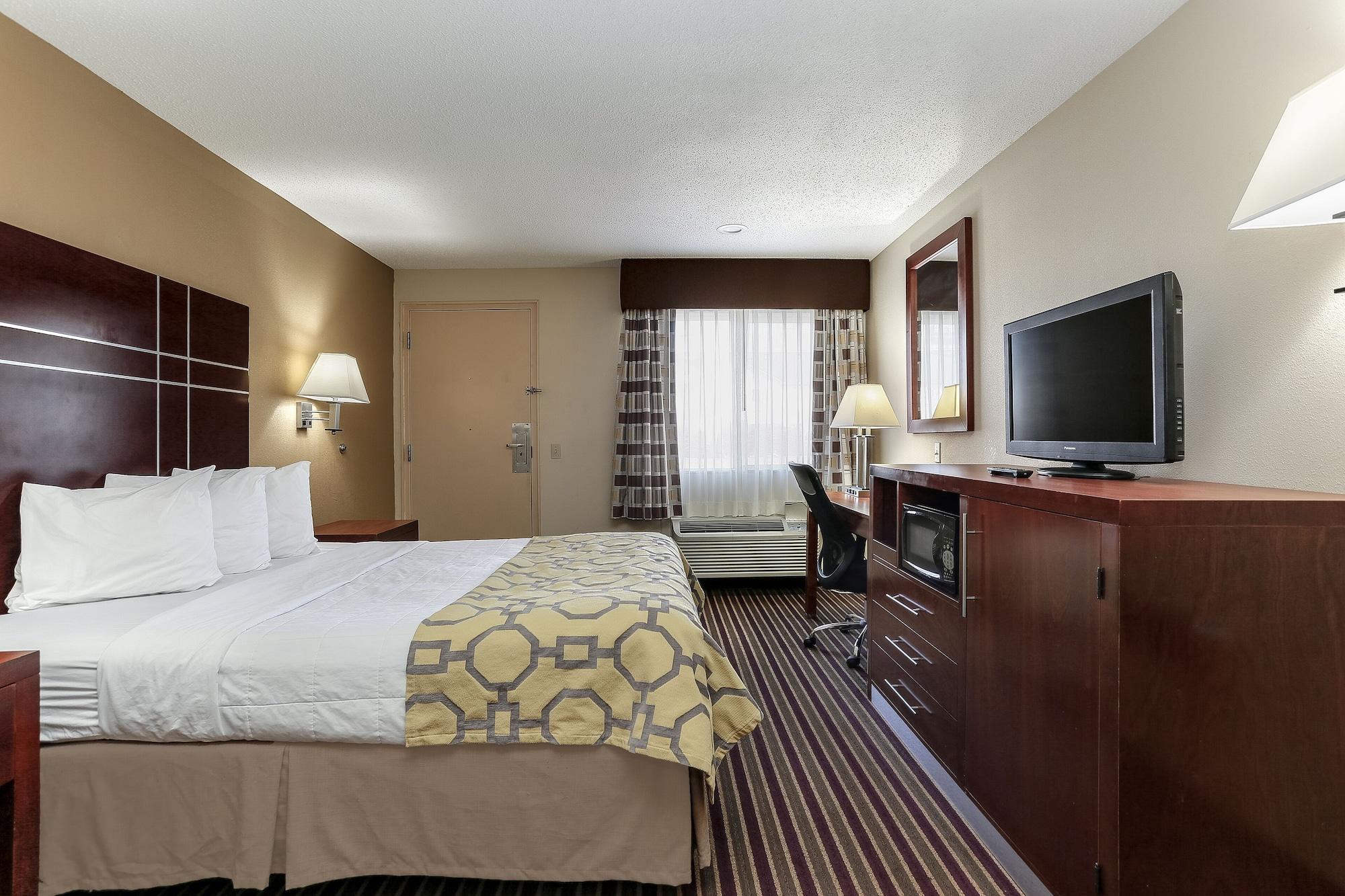 Baymont By Wyndham Bowling Green Exterior photo