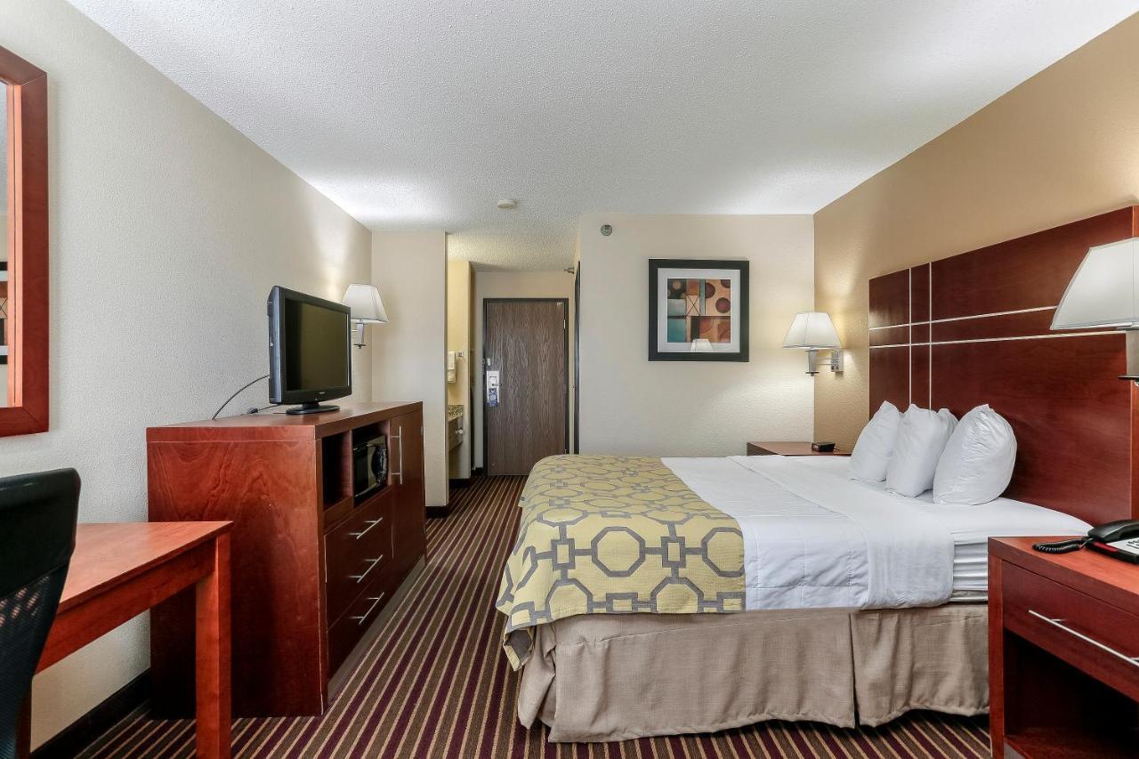 Baymont By Wyndham Bowling Green Exterior photo